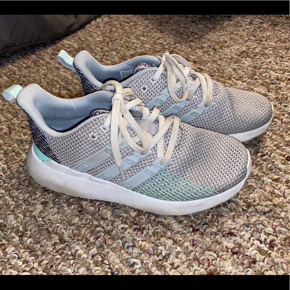 Adidas Sneakers (Kids)